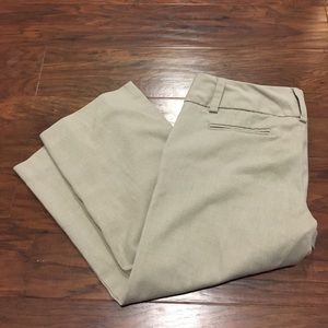 Daisy Fuentes Khaki Dress Capris
